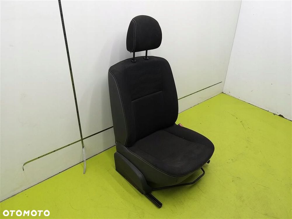 Fotel Przedni prawy Dacia Sandero I 2008-2012 - 3