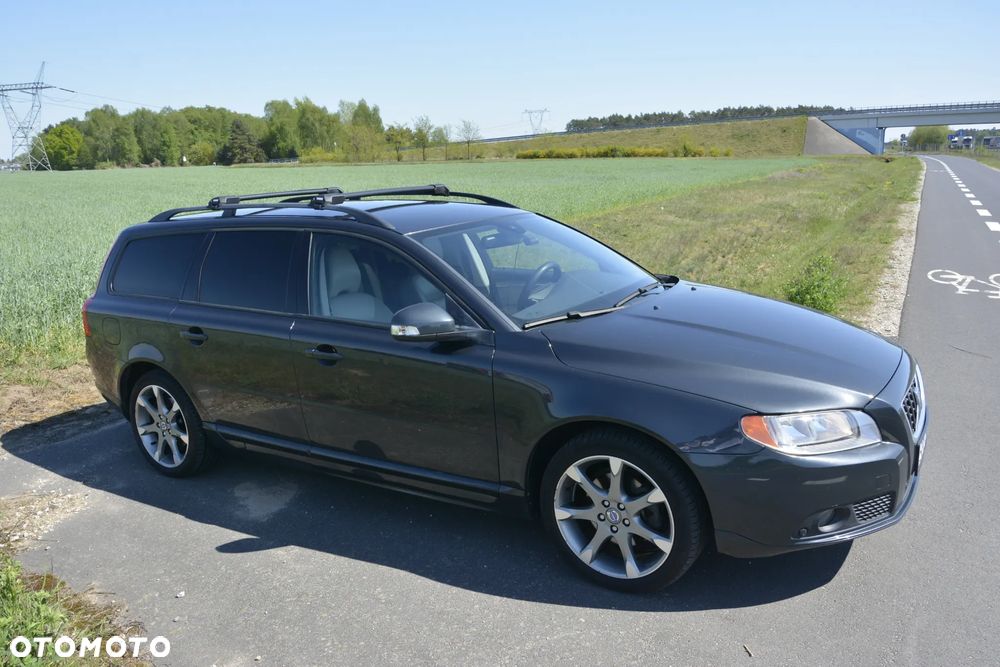 Volvo V70 2.4D Momentum - 7