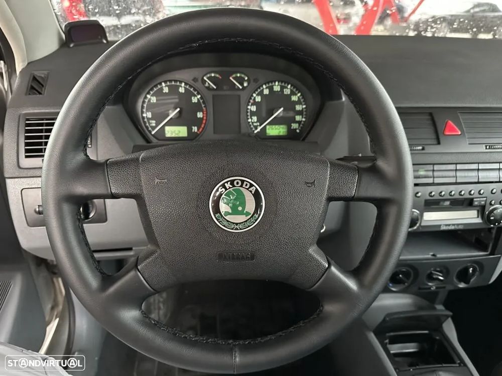 Skoda Fabia Break 1.4 Attractive - 4