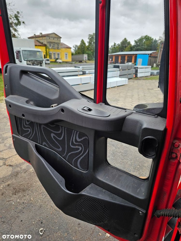 DRZWI LEWE CZERWONE IVECO EUROCARGO 08-15 rok - 6