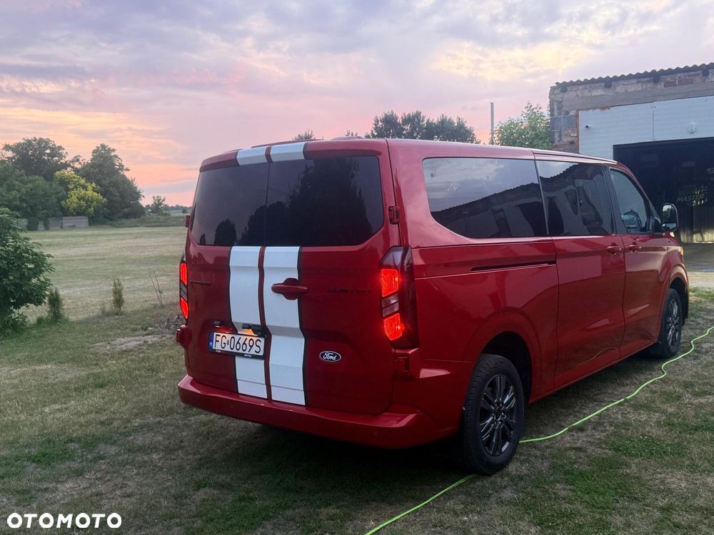 Ford Transit Custom 2024 photo 2
