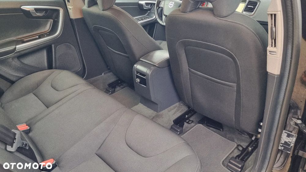 Volvo V60 D3 Geartronic Linje Business - 24