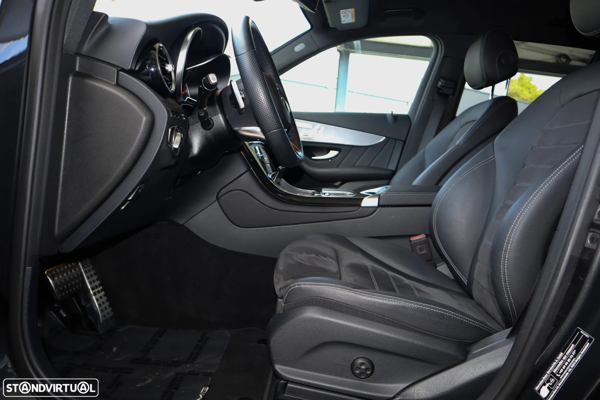 Mercedes-Benz GLC 300 de 4Matic - 17