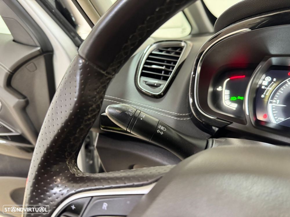 Renault Espace 1.6 dCi Initiale Paris EDC - 23
