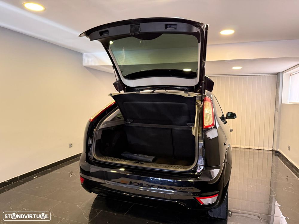 Ford Focus 1.6 TDCi Titanium - 20