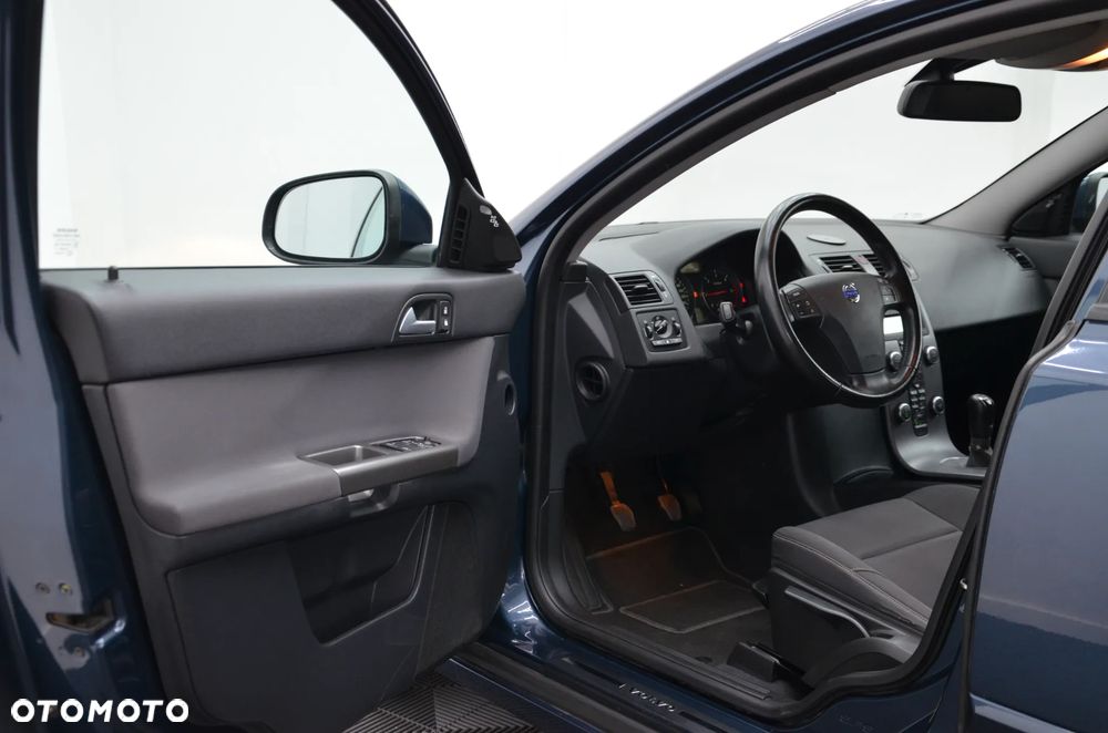 Volvo V50 1.6D DPF DRIVe - 10