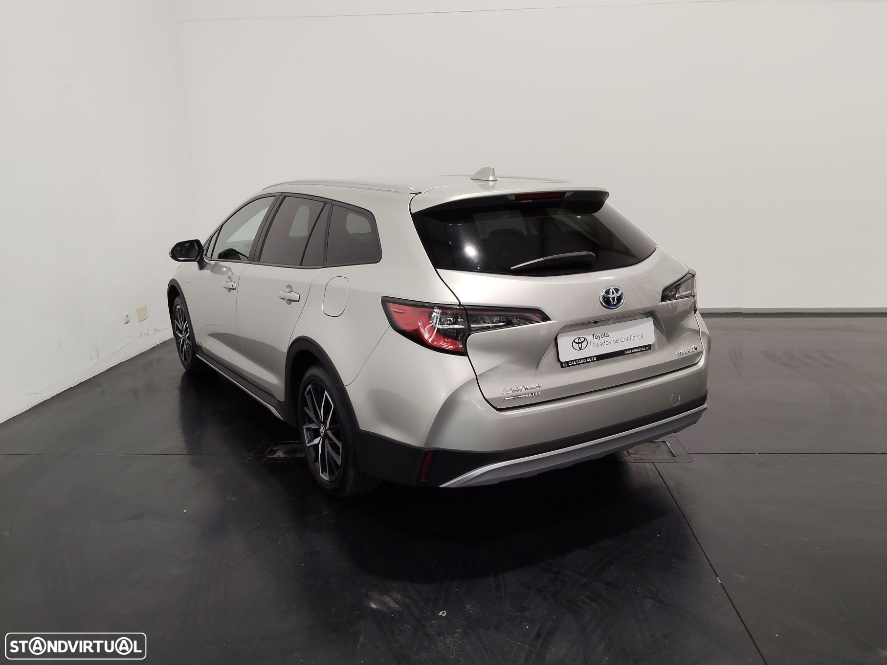 Toyota Corolla Touring Sports 1.8 Hybrid Trek - 2