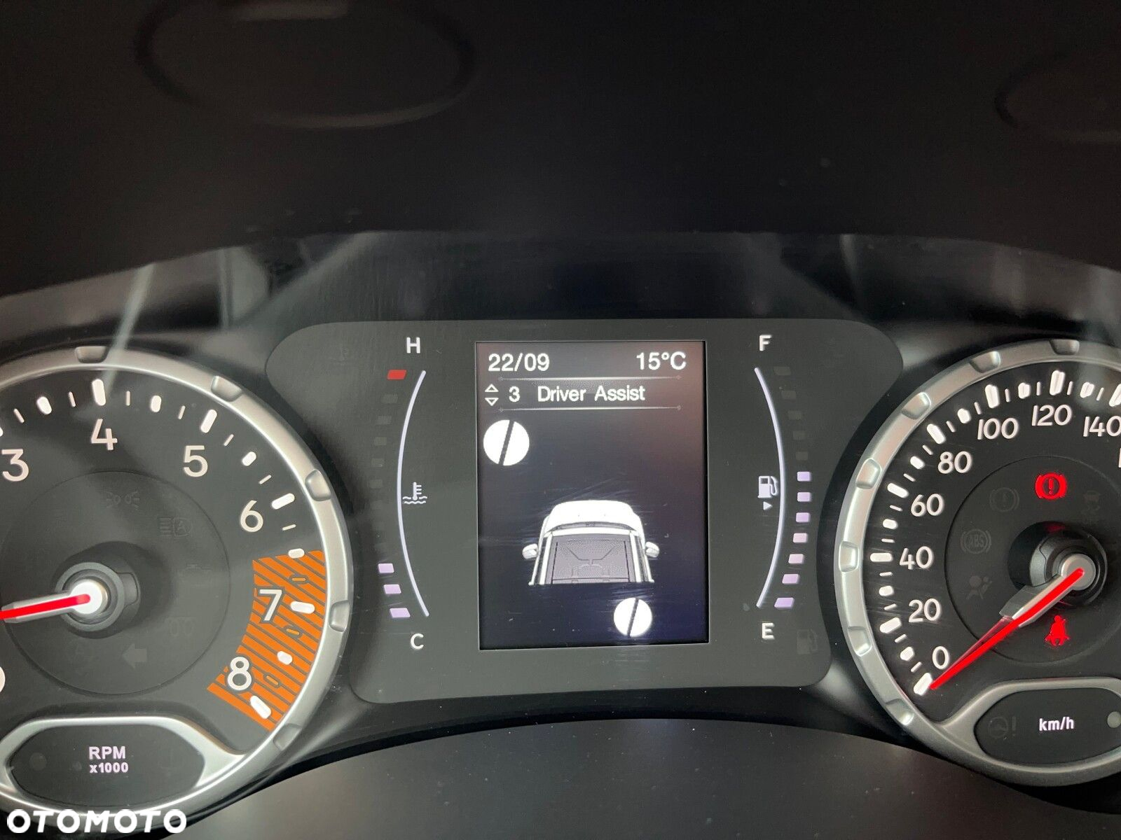 Jeep Renegade - 32