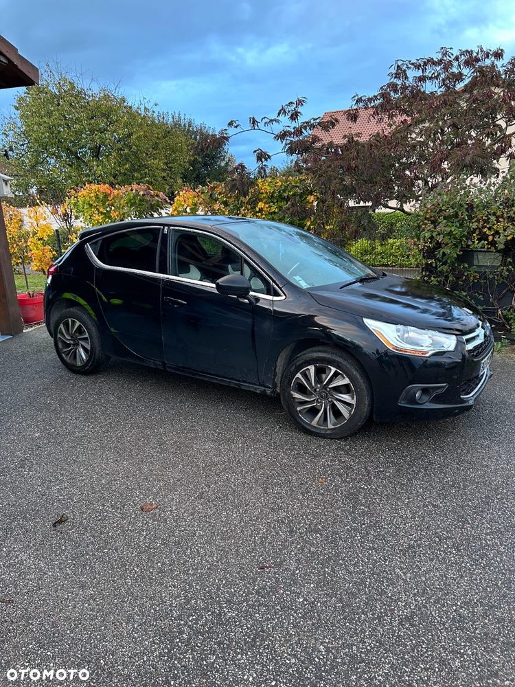 Citroën DS4 e-HDi 110 Chic - 1
