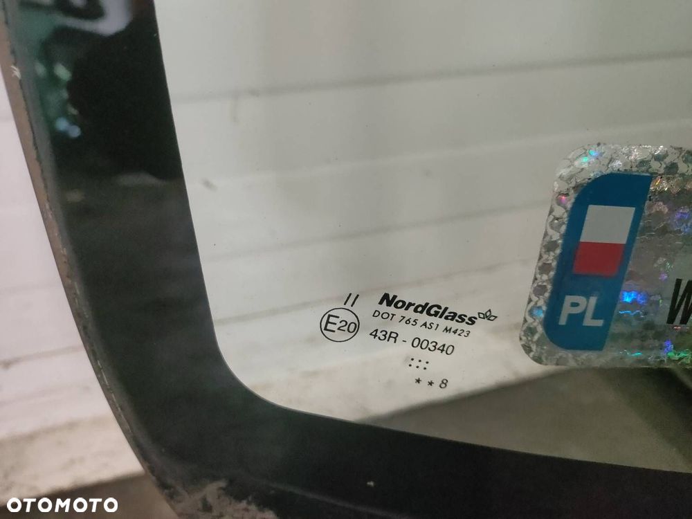 SZYBA CZOŁOWA PRZEDNIA MAZDA MPV II - 2