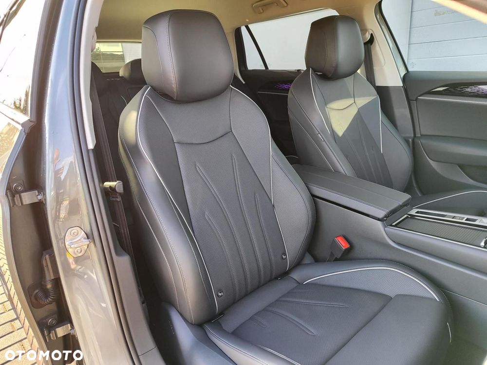 Volkswagen Passat - 24