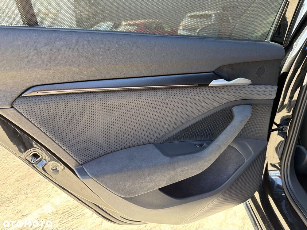 Skoda Superb 2.0 TDI SCR 4x4 Sportline DSG - 28