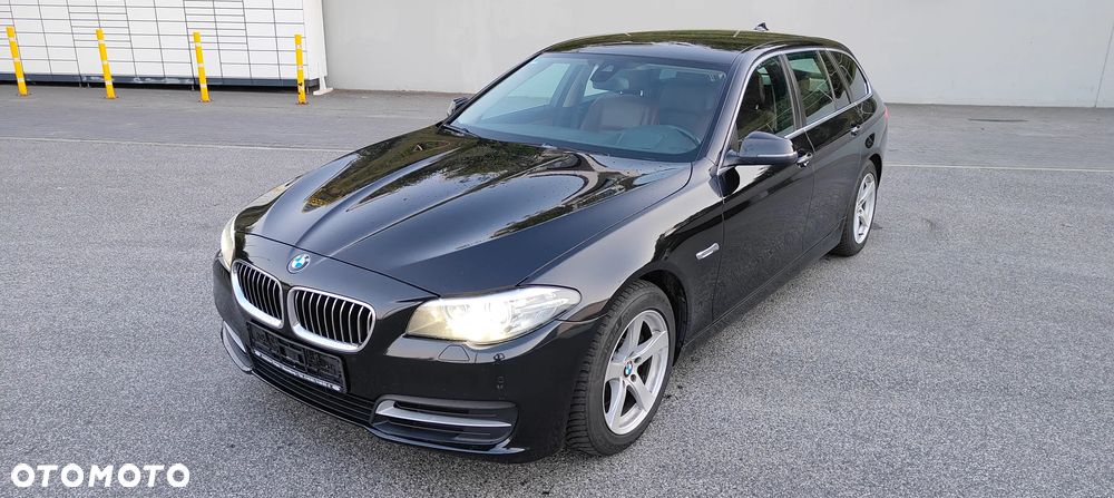 BMW Seria 5 525d Luxury Line - 25