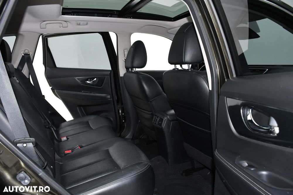 Nissan X-Trail 1.6 dCi Xtronic Tekna - 16
