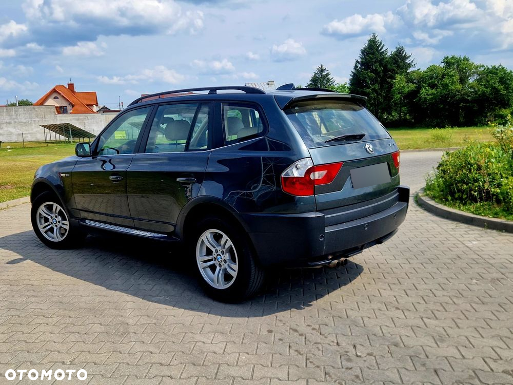 BMW X3 2.5i - 11