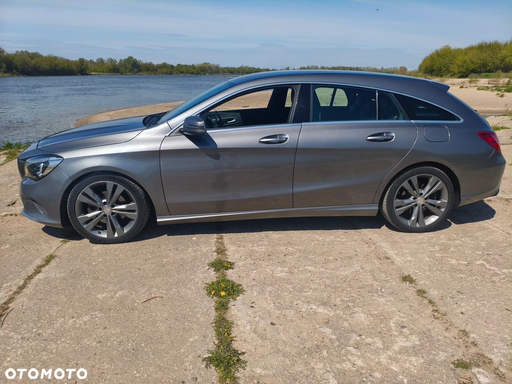 Mercedes-Benz CLA 220 d 7G-DCT - 4