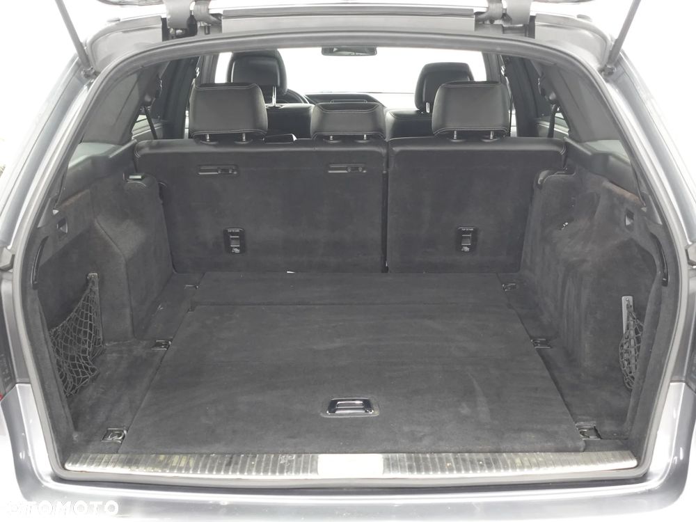 Mercedes-Benz Klasa E ver-220-t-bluetec-blueefficiency-edition-9g--tronic - 23