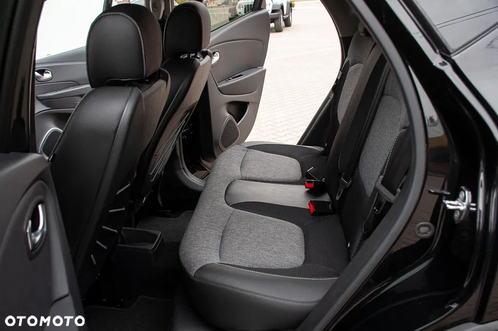 Renault Captur ENERGY TCe 120 EDC LIMITED - 23