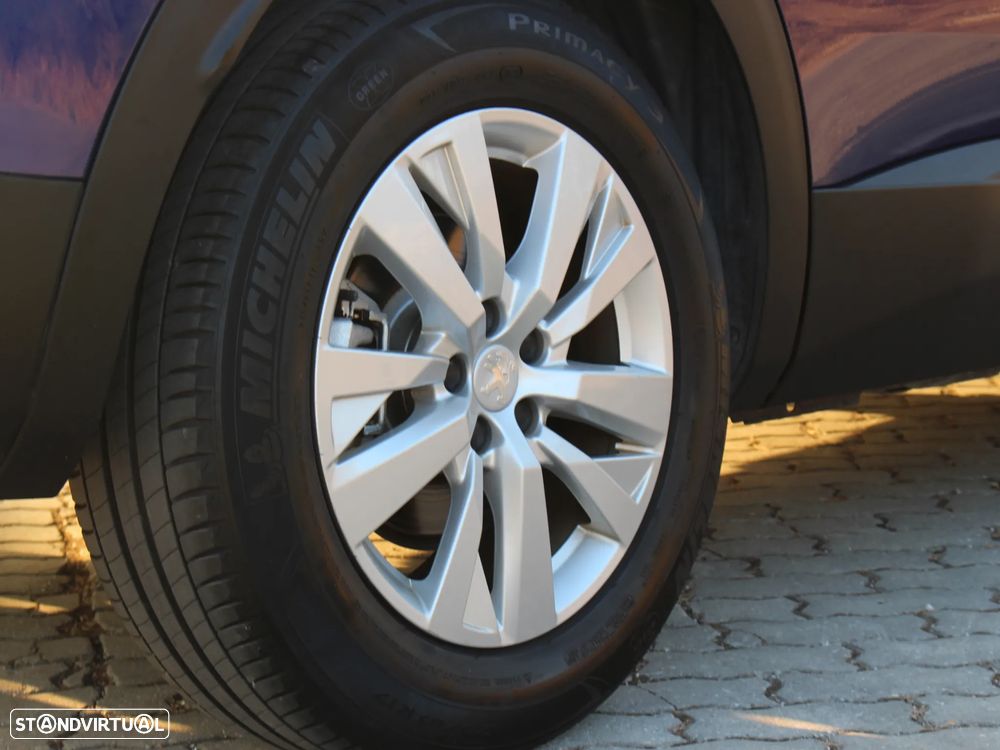 Peugeot 3008 PureTech 130 Stop & Start GPF EAT8 Allure - 19