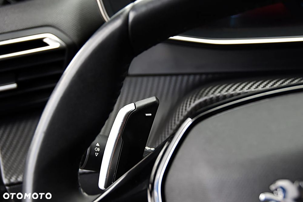 Peugeot 208 1.2 PureTech Allure S&S EAT8 - 31