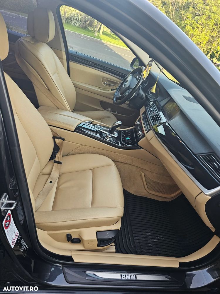 BMW Seria 5 525d xDrive - 5