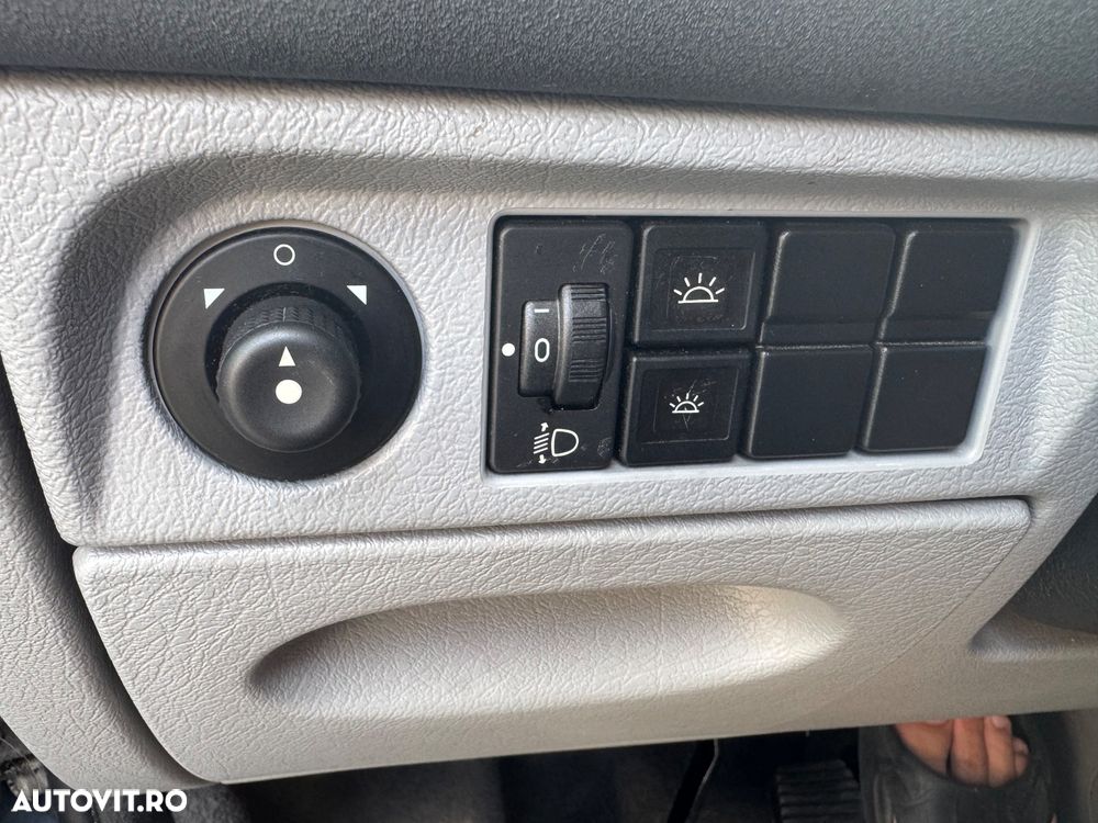 Citroën Xsara Picasso 1.6 HDi Confort - 17