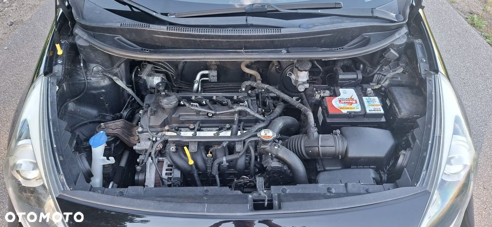 Kia Rio 1.2 Attract - 32