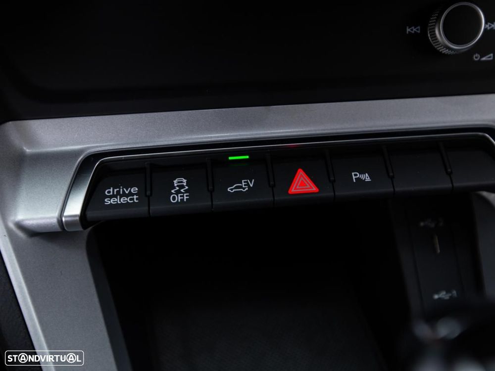 Audi Q3 45 TFSIe S tronic - 20