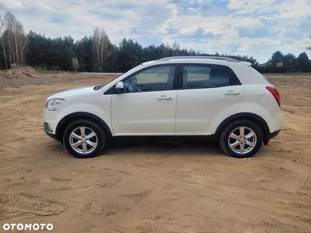 SsangYong/KGM Korando 2.0 E-XDi DPF 4WD Quartz - 3