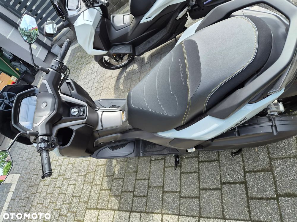 Yamaha NMAX - 6
