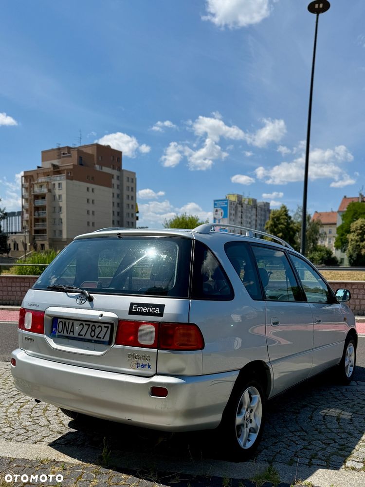 Toyota Picnic 2.2 TD - 4