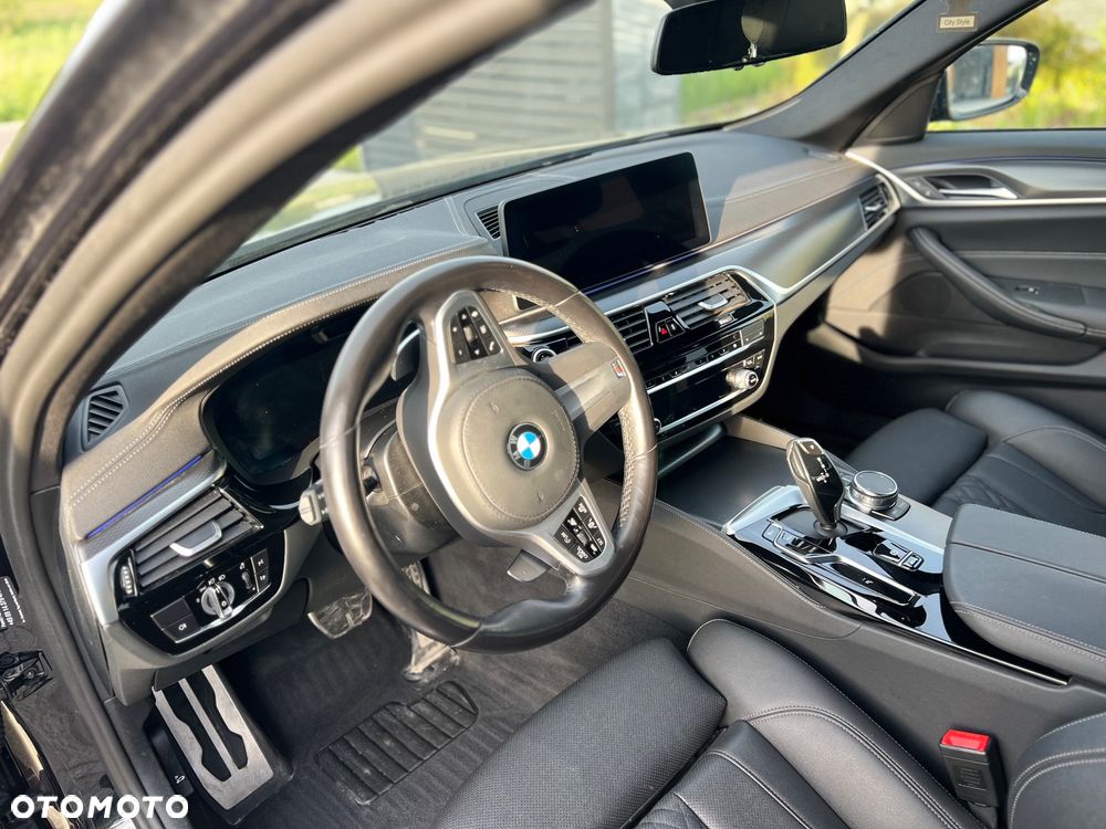 BMW Seria 5 520d MHEV M Sport sport - 23