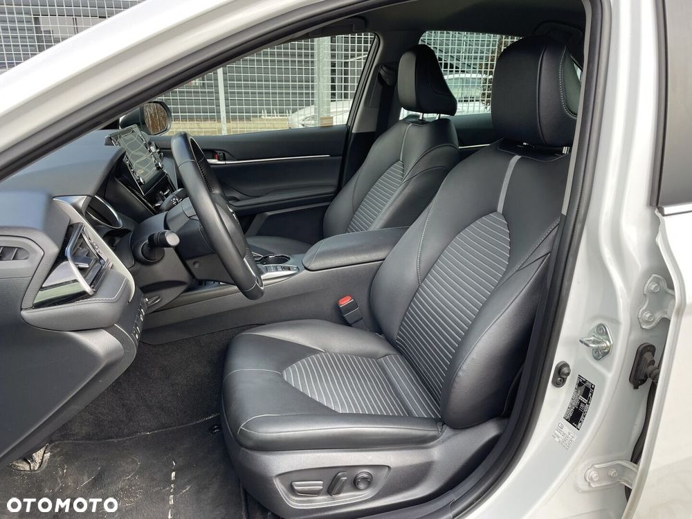 Toyota Camry 2.5 Hybrid Prestige CVT - 14