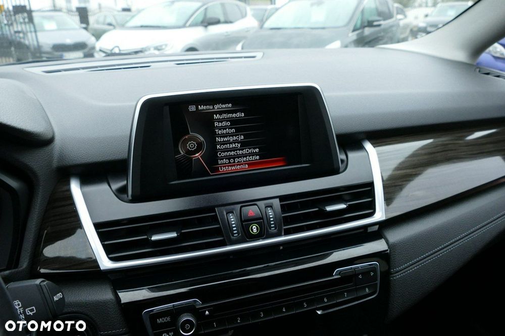 BMW Seria 2 216d Luxury Line - 30