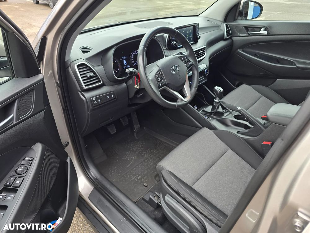 Hyundai Tucson 1.6 T-GDi 4WD 6MT Style - 3