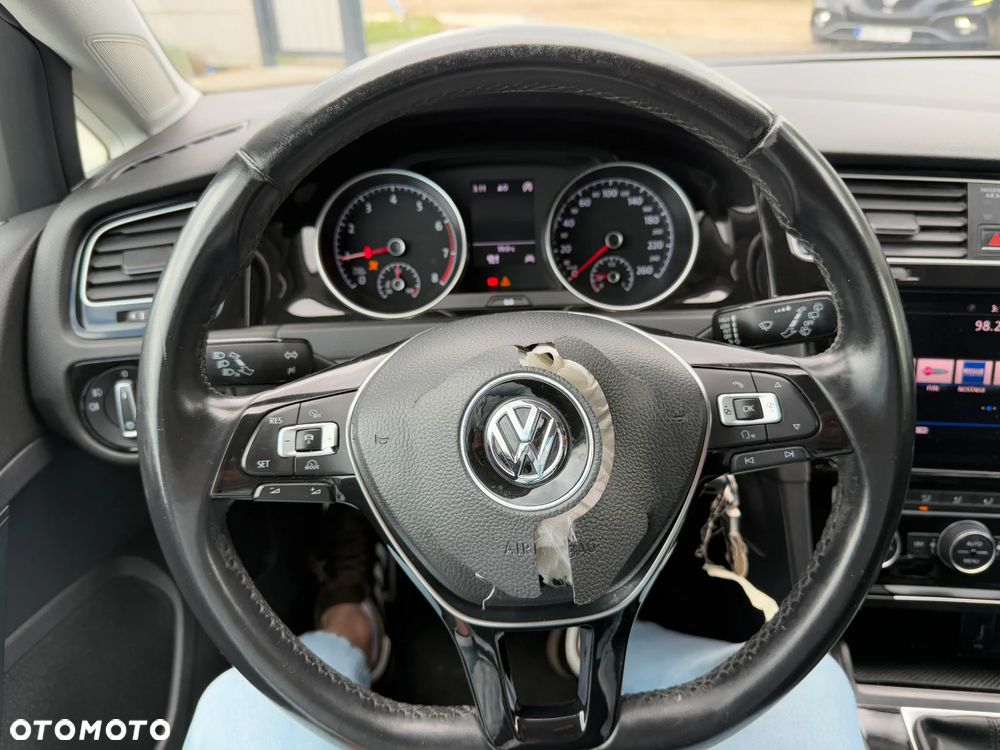 Volkswagen Golf 1.0 TSI Sound - 9