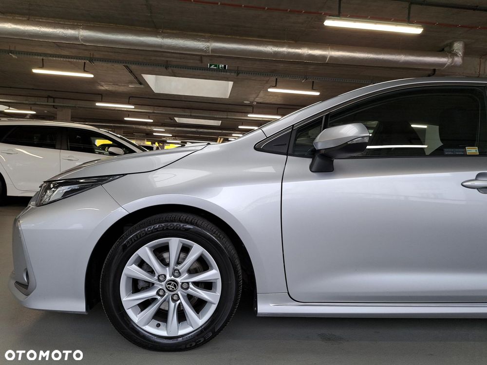 Toyota Corolla 1.8 Hybrid Comfort - 37
