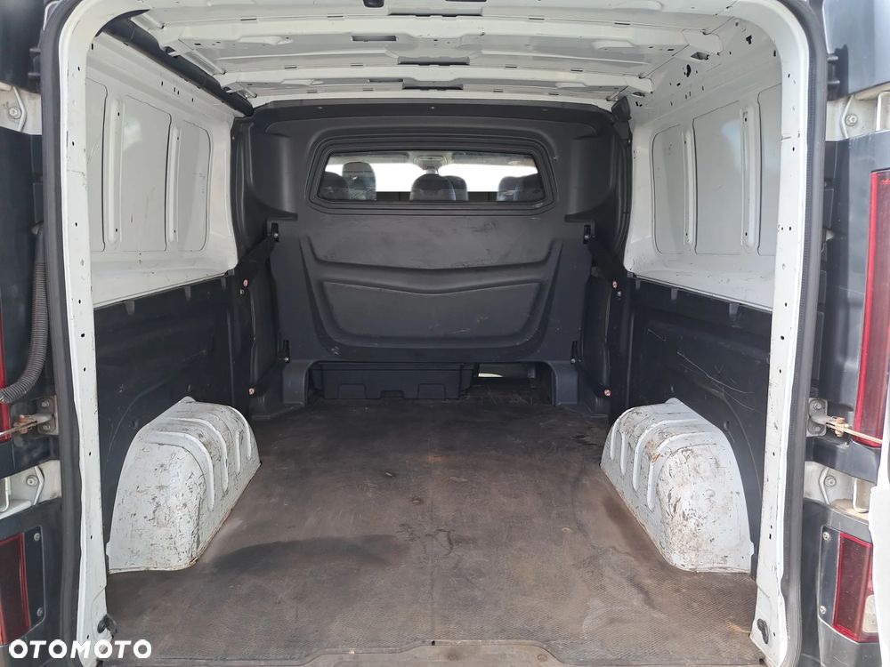 Renault Trafic Brygadowy 6 osób - 22