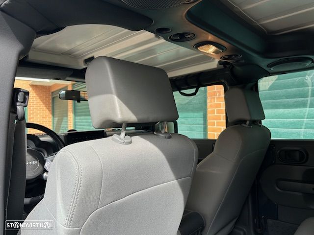 Jeep Wrangler Unlimited 2.8 CRD ATX Sahara Limited - 29