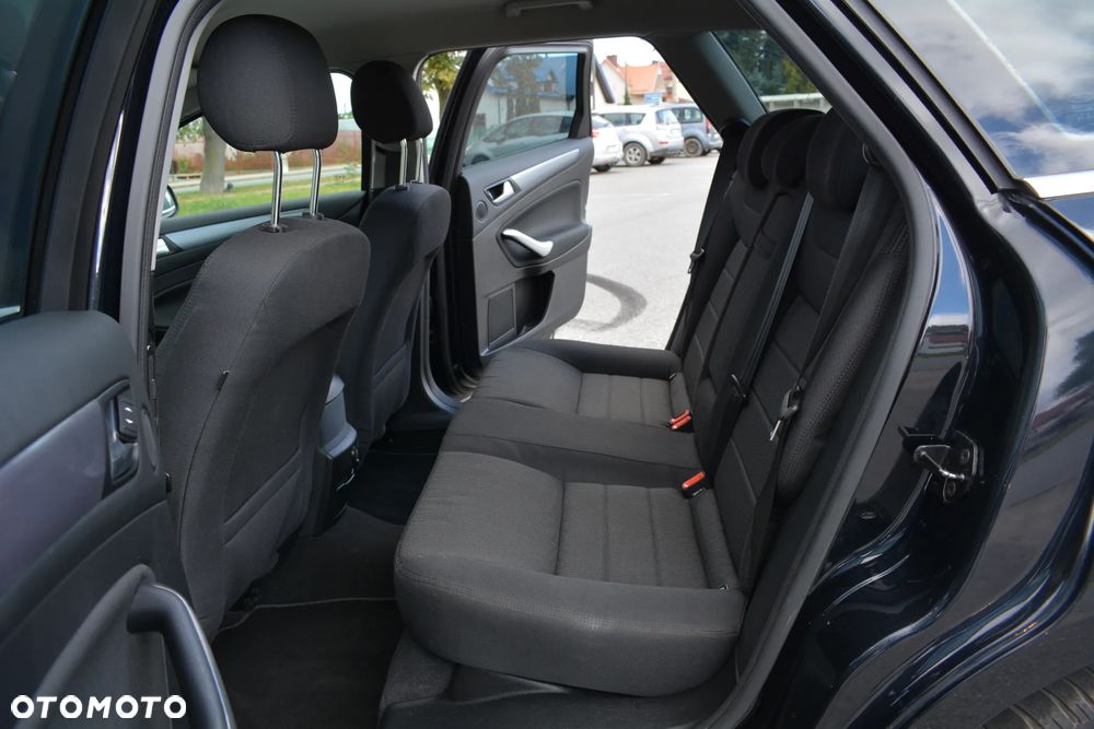 Ford Mondeo - 19