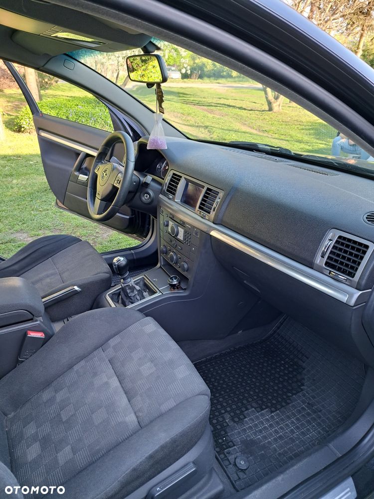 Opel Vectra GTS 1.9 CDTI DPF - 12