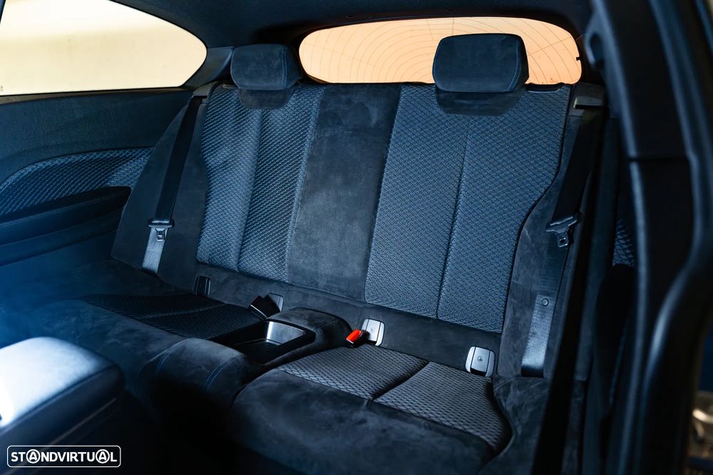 BMW 118 i Pack M - 23