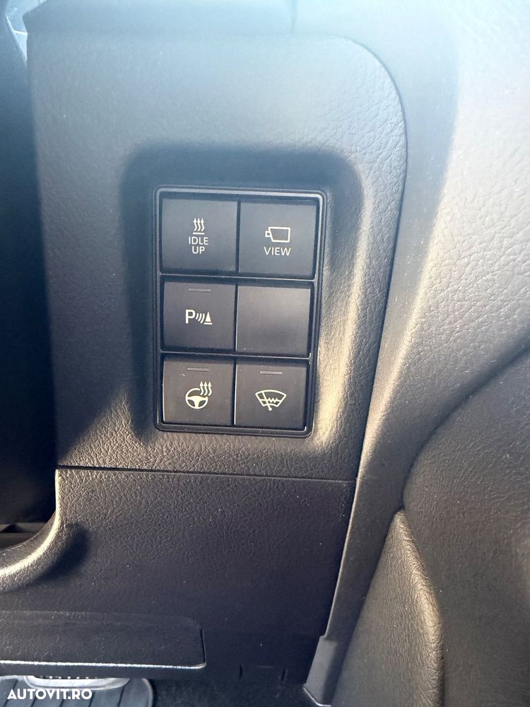 Toyota Land Cruiser - 13