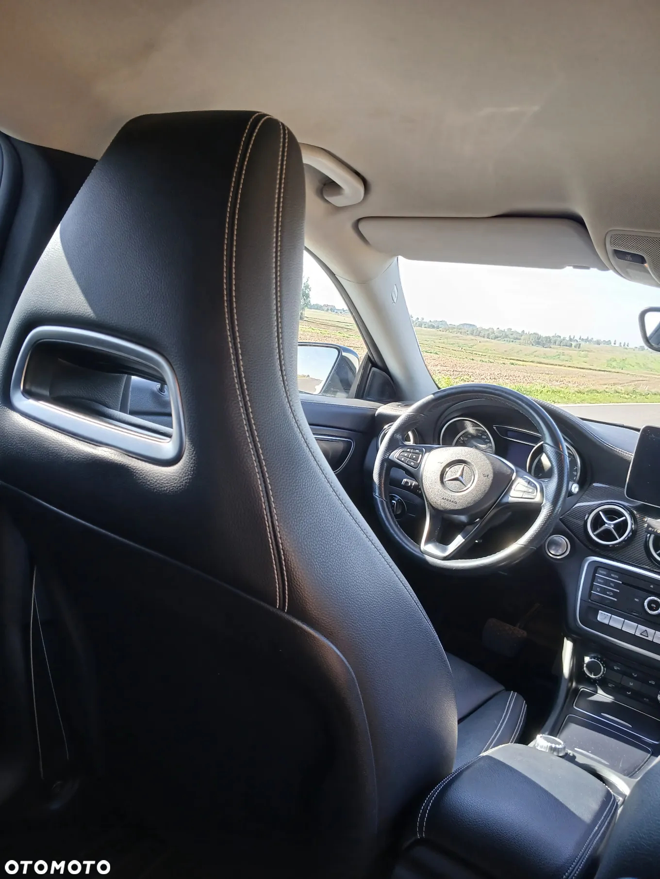 Mercedes-Benz CLA 200 7G-DCT AMG Line - 10