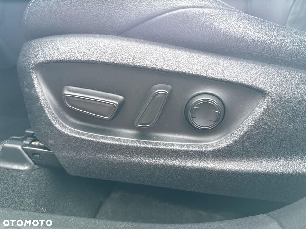 Toyota C-HR 2.0 Hybrid GR Sport - 22