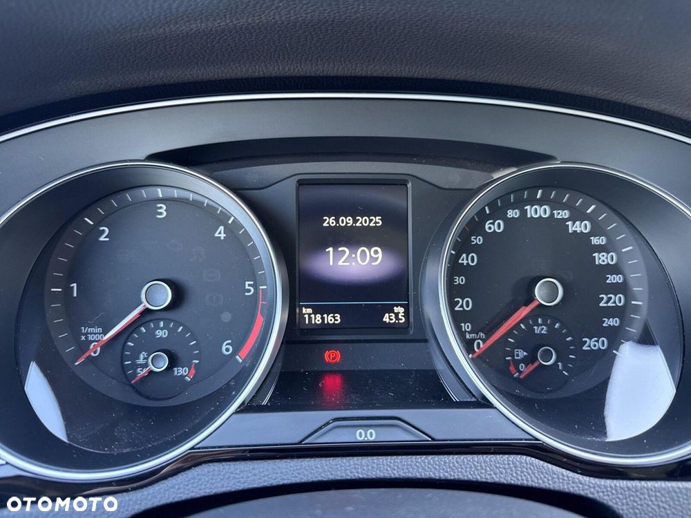 Volkswagen Passat 2.0 TDI EVO Business - 14