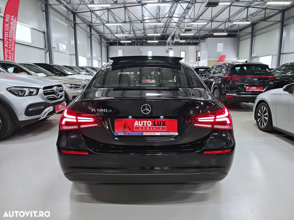 Mercedes-Benz A 180 d 8G-DCT - 36
