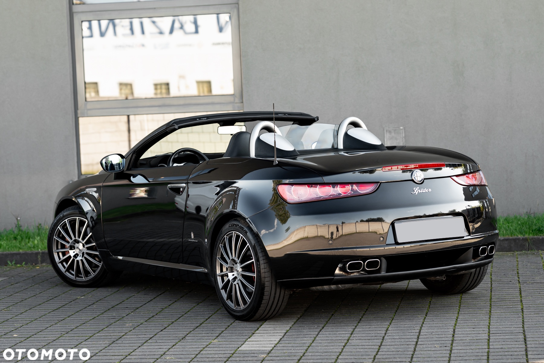 Alfa Romeo Spider 3.2 JTS V6 24V - 12