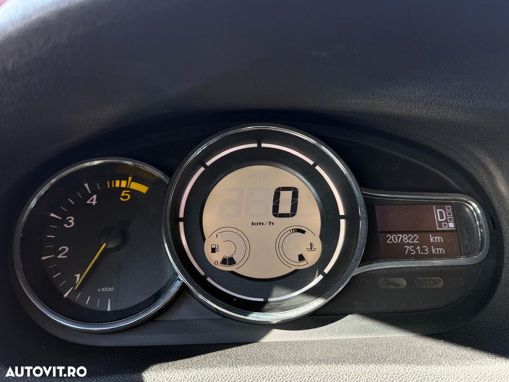 Renault Megane dCi 110 FAP EDC Dynamique - 22