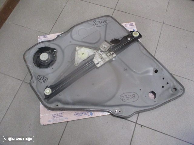 Elevador Sem Motor A1697301579 MERCEDES B T245 W245 FASE 2  2010 2.0CDI 140CV 5P CINZA TE - 2